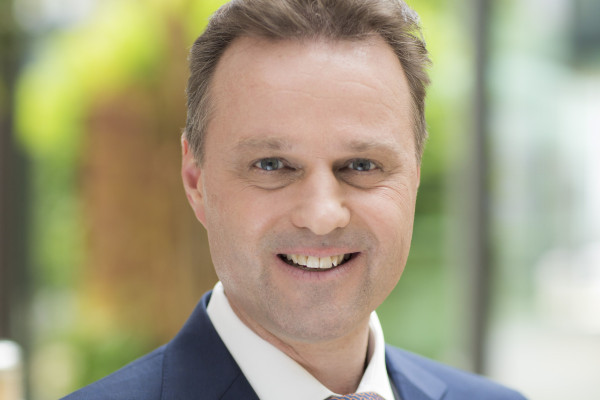 Dr. Marc van Unen Bristol-Myers Squibb GmbH & Co. KGaA