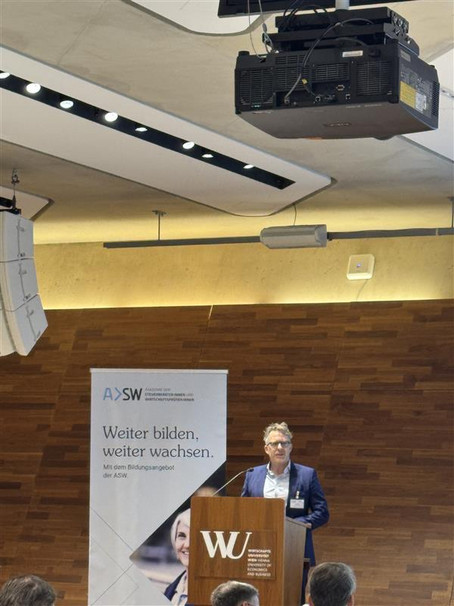 Vortrag von Prof. Matthias Petutschnig