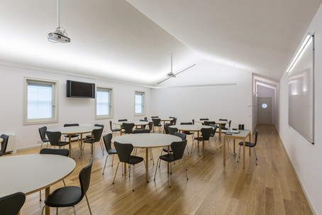A picture of the campus of Universidade Católica Portugesa Business School 