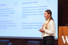 PhD Student Anja Dijakovic presents of her project.