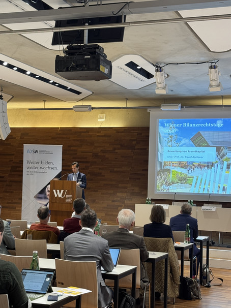 Vortrag von Prof. Ewald Aschauer