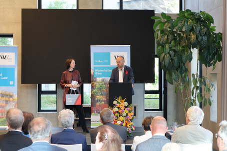 Barbara Raimann und Rainer Palmstorfer am Rednerpult