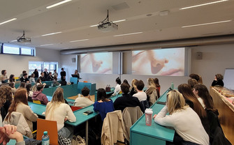 students and staff at the Semester Opening