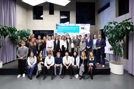 [Translate to English:] kickoff2526