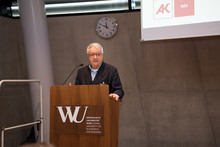 Wolfgang Petrisch am Podium