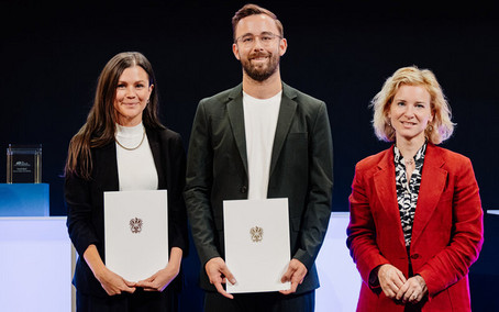 Julia Rieß und Michael Posch mit Frau BM Eva-Maria Holzleitner beim Ars Docendi 2026