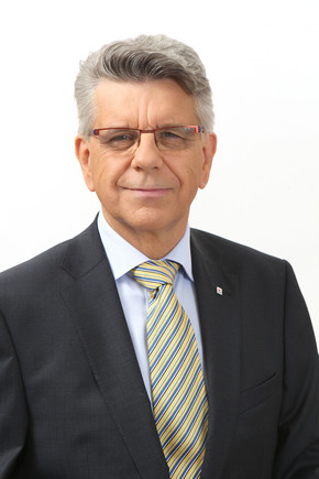 Dr. Werner Kerschbaum