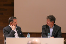 Dr. Klaus Hilber und Prof. Staringer am Podium