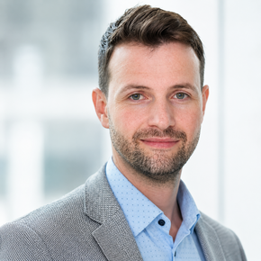 Portraitfoto Andreas Schumacher