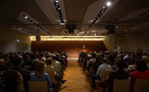 Voller Festsaal