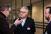 Wilfried Altzinger spricht mit Wolfgang Petrisch