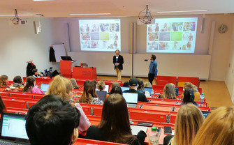 the guests at the course presenting their findings