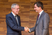 Bundespräsident Alexander van der Bellen und Harald Amberger (c)Pascal Riesinger