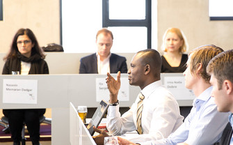 Studierende in einer Vorlesung der WU Executive Academy