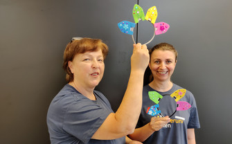 Ilse Pachlinger und Alina Bot