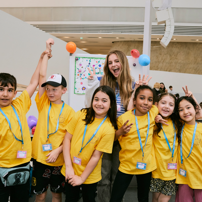 Kinder und Studierende