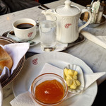 Breakfast at Café Sperl