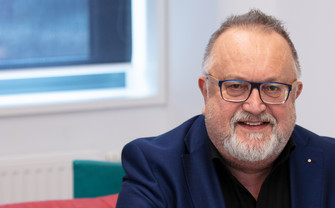 Portrait Prof. Schnedlitz