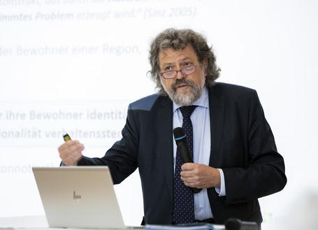 Dietmar Rößl mit seinem Vortrag beim ÖGV Verbandstag 2020
