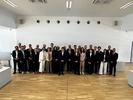 Teilnehmer, Veranstalter und Richtersenat