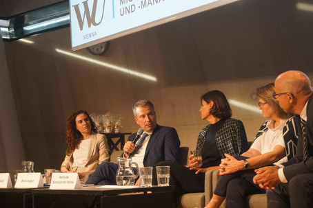 Dies ist ein Bild der Podiumsdiskussion