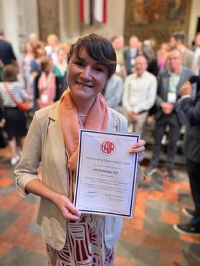 Ana Godonoga mit Outstanding Paper Award