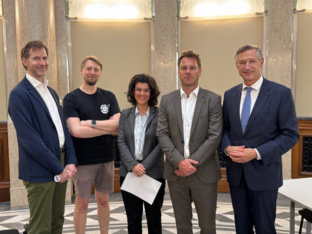 Picture of Speakers