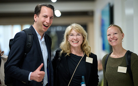Bernd Gössling, Bettina Fuhrmann und Christiane Schopf bei der BBFK 2026 an der Universität Innsbruck