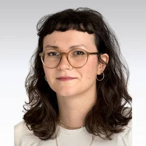 Portraitfoto von Katharina Dinhof
