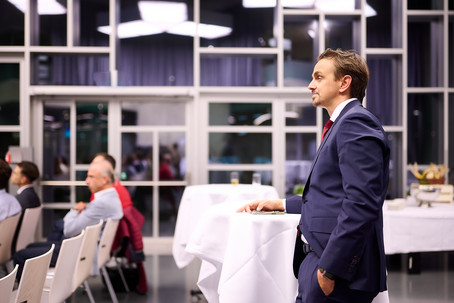 [Translate to English:] kickoff2526