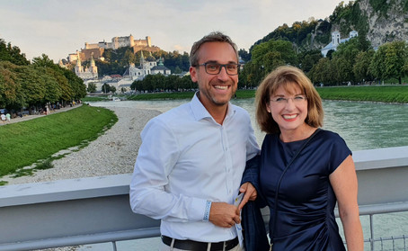 Matthias Breiteneder (Raiffeisen Campus) und Bettina Fuhrmann (WU)