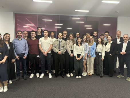 [Translate to English:] group photo with our students, Arnold Schuh and Henkel's representatives