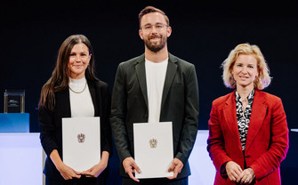 Foto Preisverleihung Julia Riess, Michael Posch