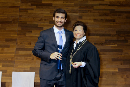 A proud graduate of the sixth cohort. 