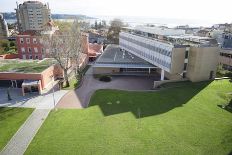 A picture of the campus of Universidade Católica Portugesa Business School 