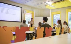 Studierende im Hörsaal