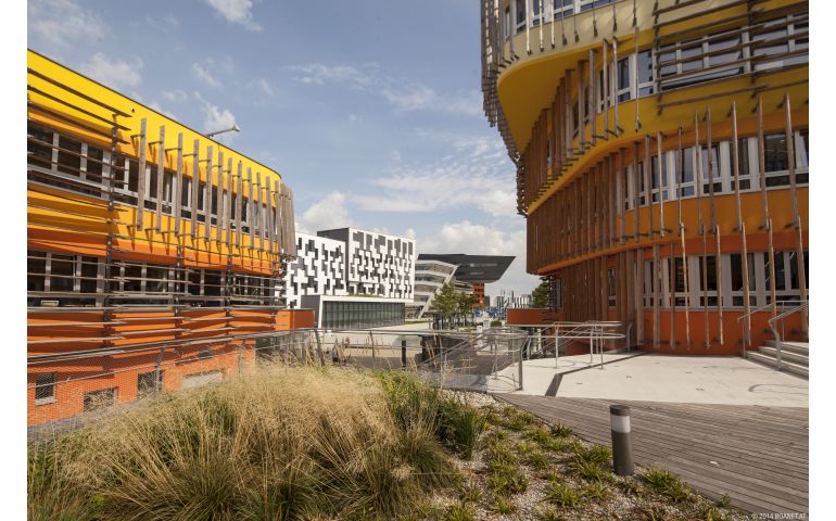 Gebäude AD
