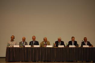 Podium bei der Internationalen Genossenschaftlichen Tagung (IGT) 2012 in Wien