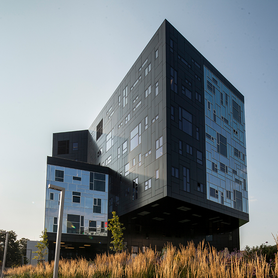 [Translate to English:] Gebäude der Executive Academy