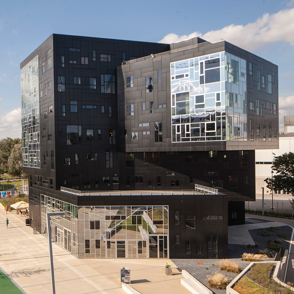 [Translate to English:] Gebäude der Executive Academy