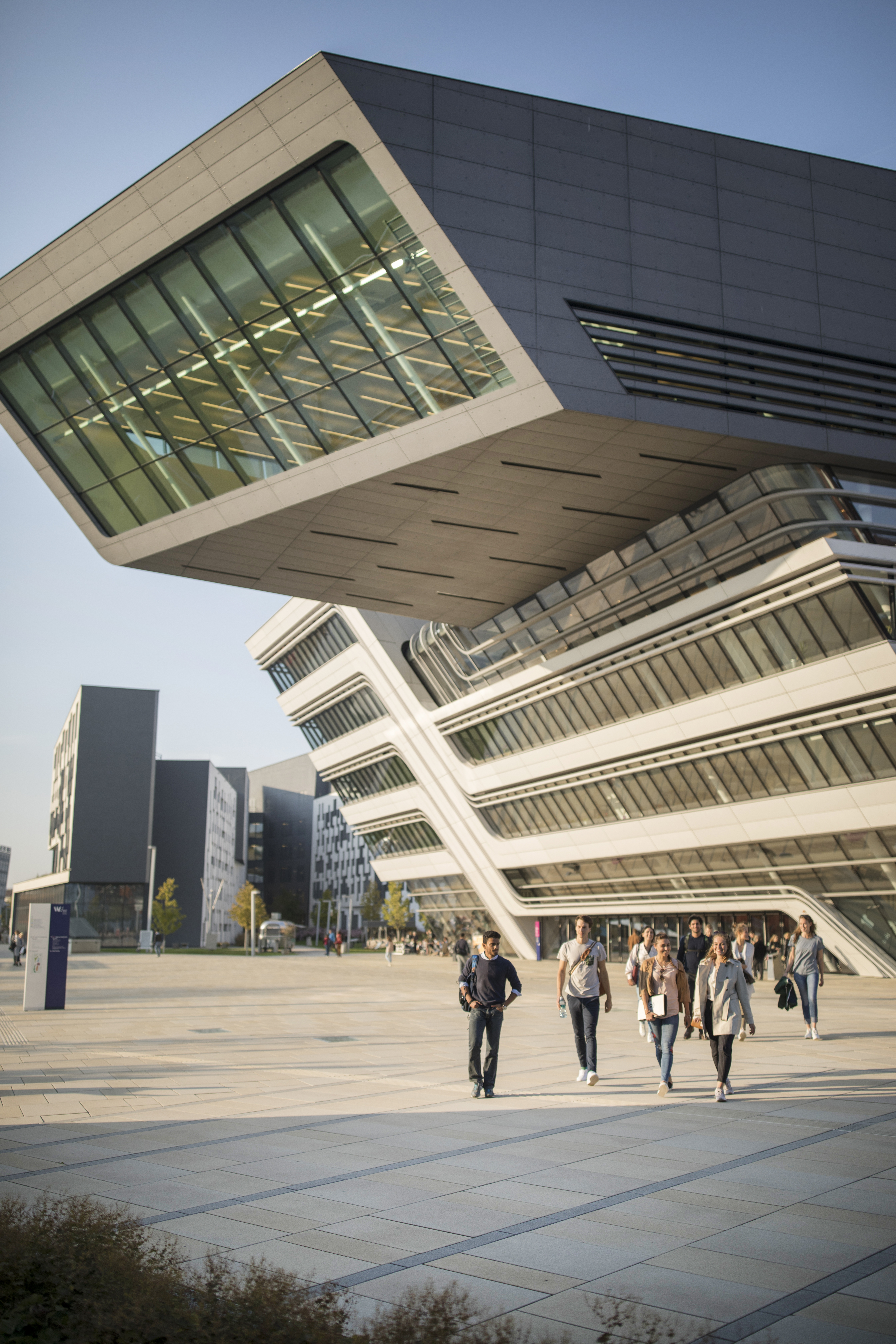Studierende am Campus WU 